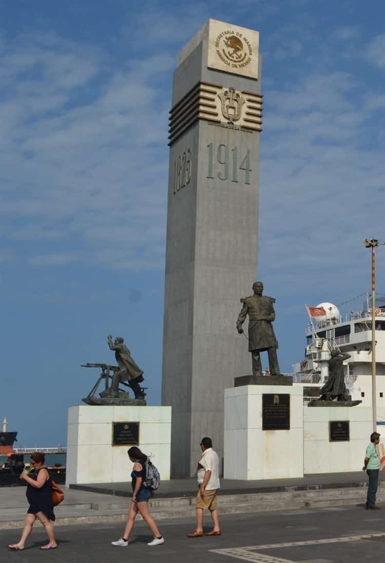 Veracruz es única ciudad del país con el título de 4 veces Heroica