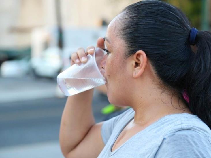 Recomienda IMSS Veracruz Norte aplicar medidas preventivas para evitar deshidratación