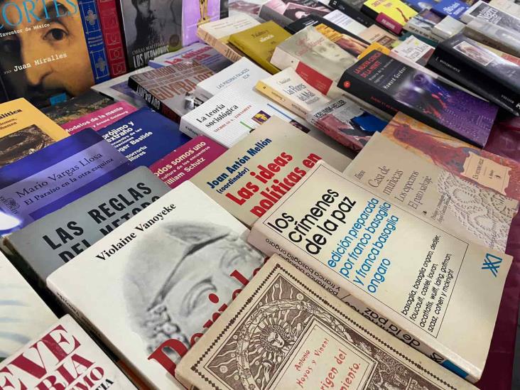 ‘En Xalapa se venden muchos libros, pero se lee poco’: libreros