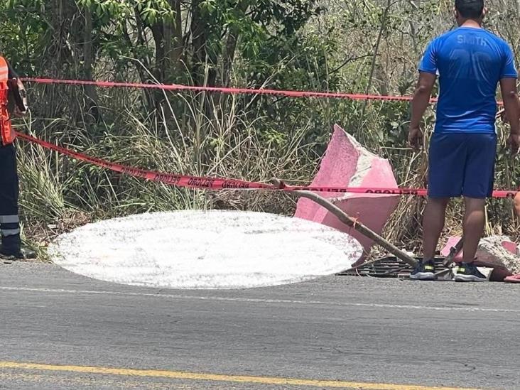 Derrapan motociclistas en Tierra Blanca; hay un muerto