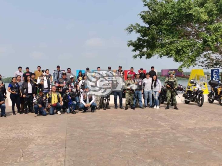 Motociclistas participan en rodada de convivencia en Nanchital (+Video)