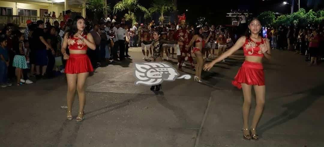 Realizan el primer paseo de La Fiesta de mi Pueblo en Villa Cuichapa