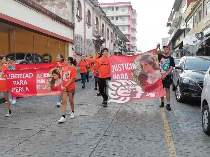 Marchan en Córdoba, exigen justicia para Perla de Jesús