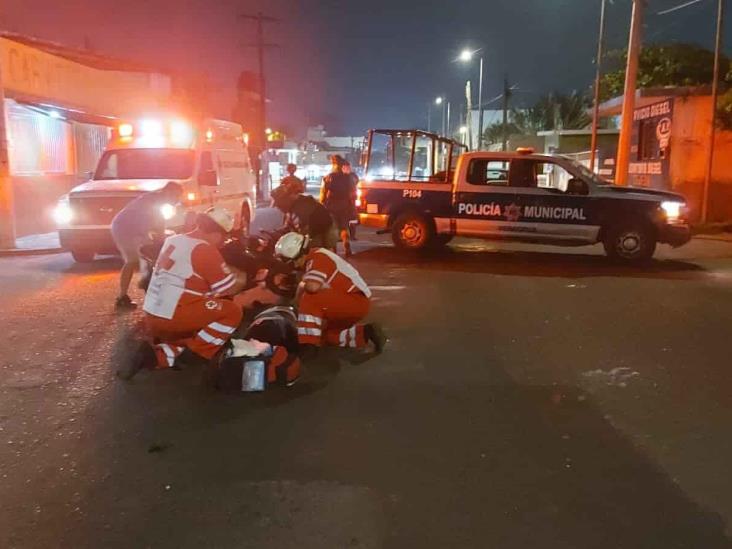 Repartidor en moto muere embestido por camioneta en Centro de Veracruz