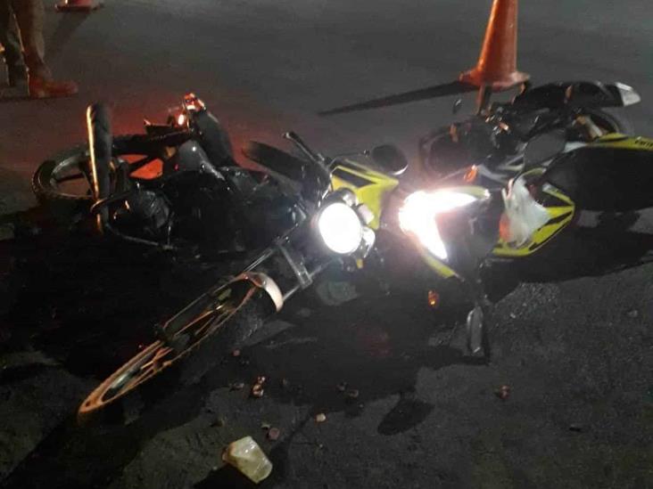 Choque entre motos deja 2 heridos en Cardel