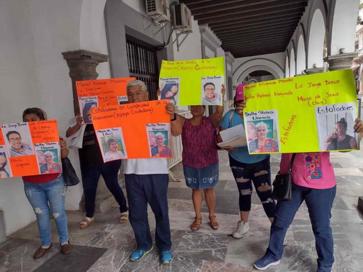 AC de Veracruz les prometió ayuda; terminaron estafados