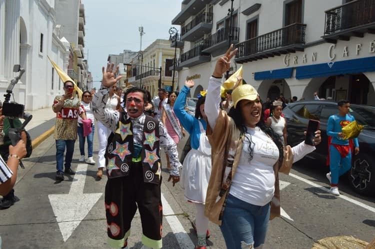 ¡Quiere ser reina ! Valentina Morales busca la corona infantil del Carnaval de Veracruz(+Video)