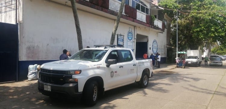 Alerta en escuela Miguel Alemán González tras fuerte olor a amoniaco