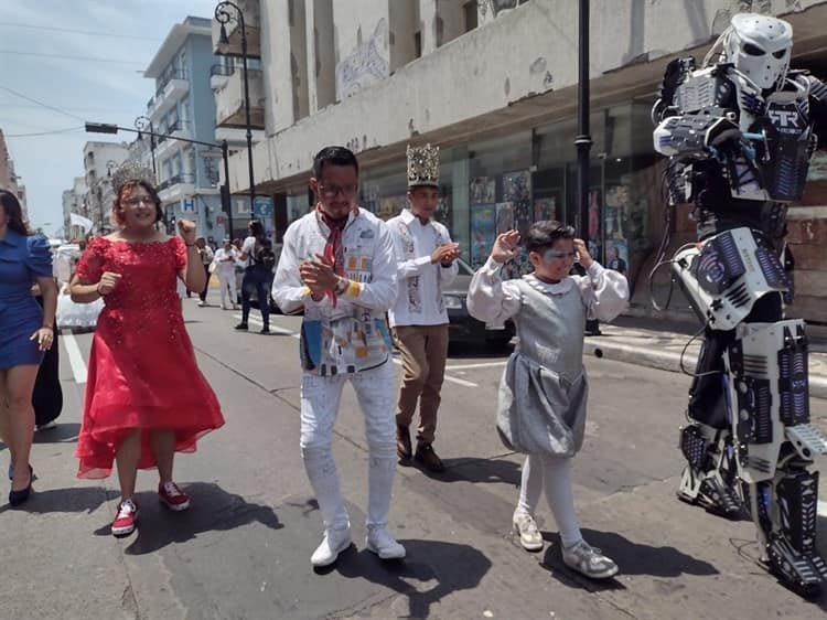 Felipe Campos El Celebrador se inscribe para candidato a rey del Carnaval de Veracruz (+Video)