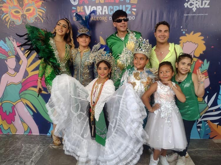 Influencer orizabeño realiza su rumbata como candidato a rey del Carnaval