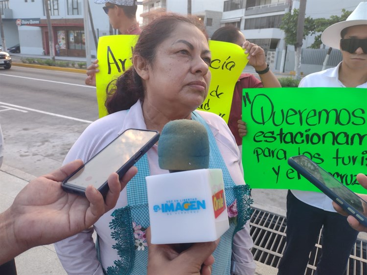Protestan palaperos de Villa del Mar; exigen su estacionamiento
