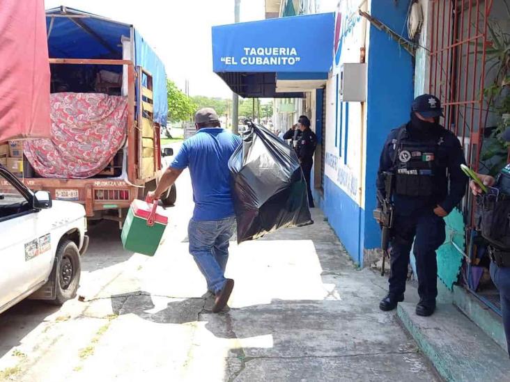 Desalojan a vecina en Coatzacoalcos con fuerza pública; pese haber adquirido propiedad