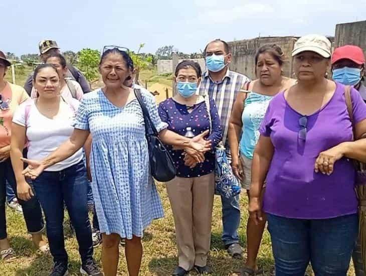 ¡Que paren esto! Buscan amparo para frenar desalojo en Los Almendros, en Coatzacoalcos