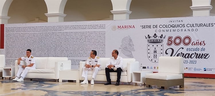 Inicia con éxito Serie de Coloquios Conmemorando los 500 años del Escudo de Veracruz (+Video)