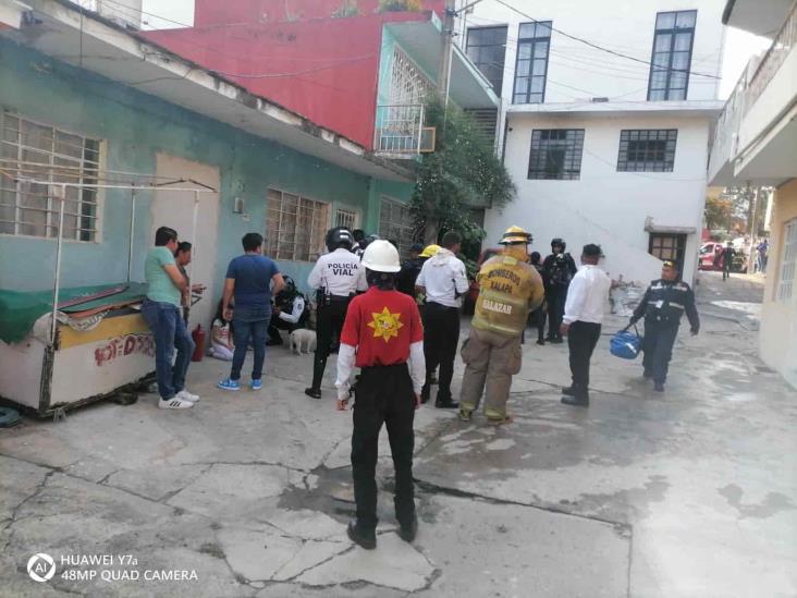 Se incendia boiler en privada de Pípila, en Xalapa