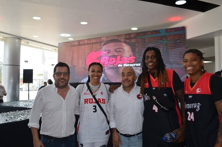 Presentan a las Rojas de Veracruz, nuevo equipo de baloncesto profesional