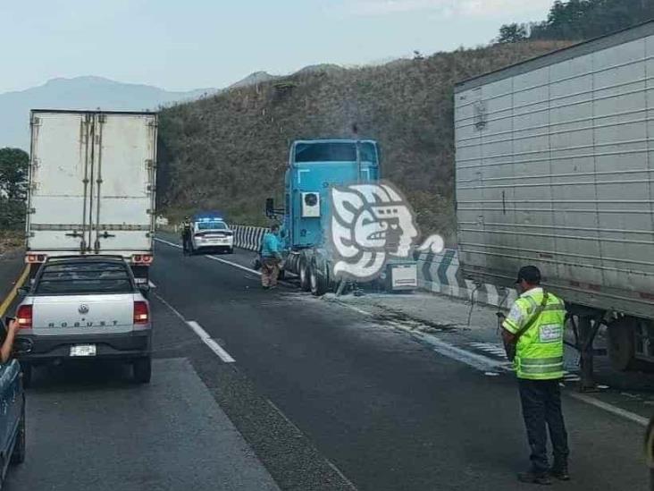 No paran los accidentes en la Puebla-Orizaba; tampoco la rapiña