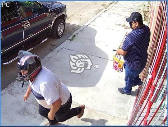 ¡Atrapados! Cámaras cachan a ladrones tras violento atraco en Cosolecaque