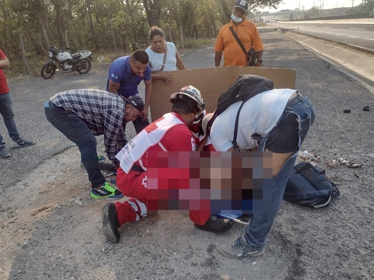 Tráiler atropella a padre e hijo en autopista Veracruz-Cardel(+Video)