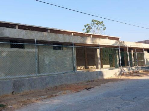 Centro de Salud en Jáltipan cumple 4 meses sin avances