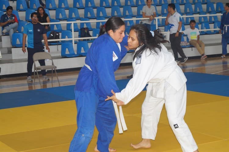 Califican 16 judocas a Universiada Nacional