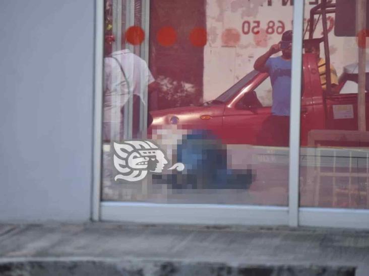 Asesinan a balazos a hombre en Córdoba; había retirado efectivo en cajero de una plaza