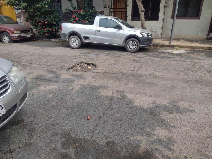 Reportan socavón en Sánchez Tagle de la colonia Centro de Veracruz