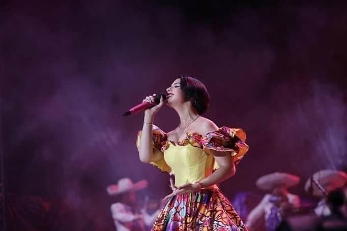 Ángela Aguilar, ¿princesa de la música mexicana? (+video)