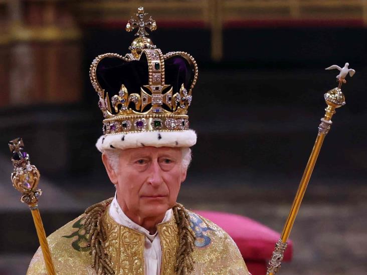 Dios salve al rey; Carlos III es coronado rey de Reino Unido