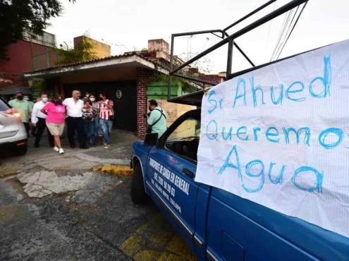 Buscan nuevas fuentes de agua para saciar sed de Xalapa, ante molestia por tandeos