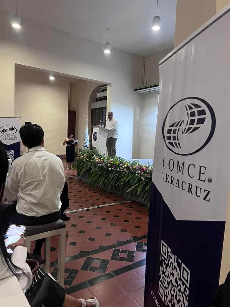 Destacan nuevos proyectos en el COMCE Veracruz que dirige Gerardo Cárdenas