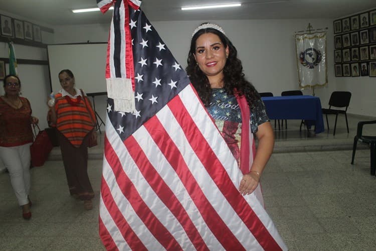 Mesa Redonda Panamericana de Veracruz realiza desfile de banderas