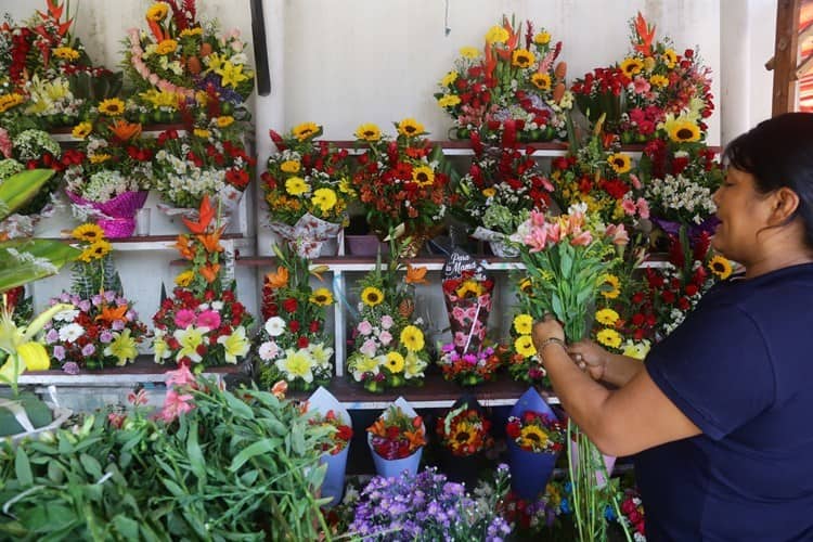 Esperan repunte en venta de flores este 10 de mayo (+video)