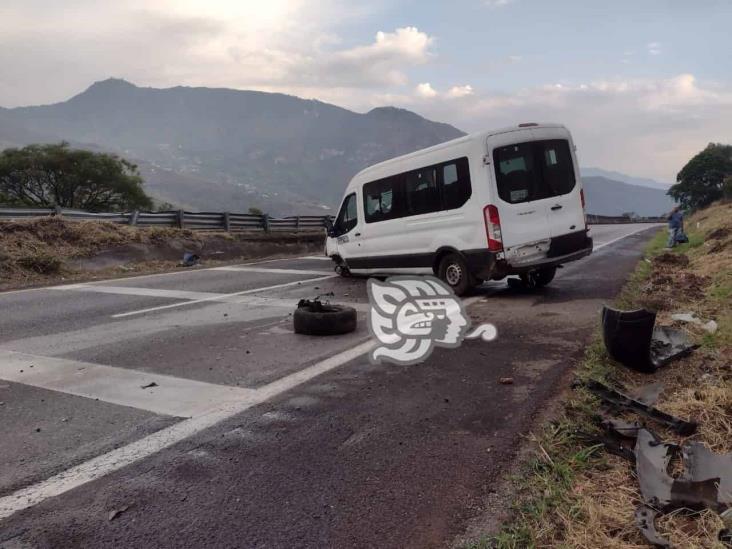 Se accidenta camioneta poblana en la Autopista Orizaba- Ciudad Mendoza