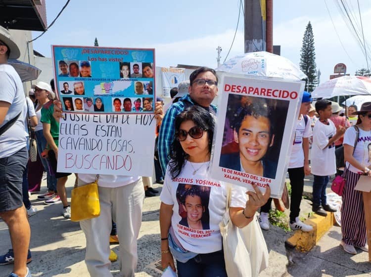 Construcciones ocultarían fosas en Academia de El Lencero, afirma madre de desaparecido