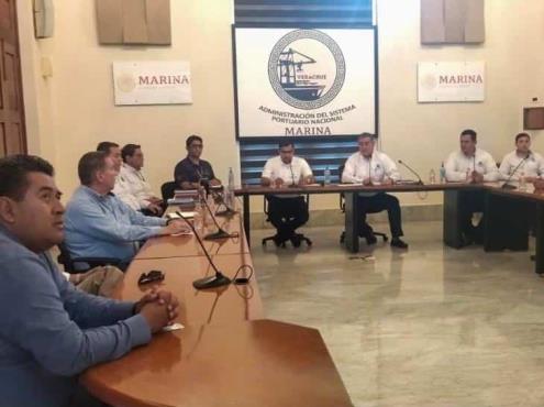Tras quejas, se reúne administración de Asipona Veracruz con transportistas