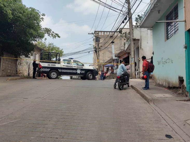 Sexagenario muere de un infarto en la vía pública en Xalapa