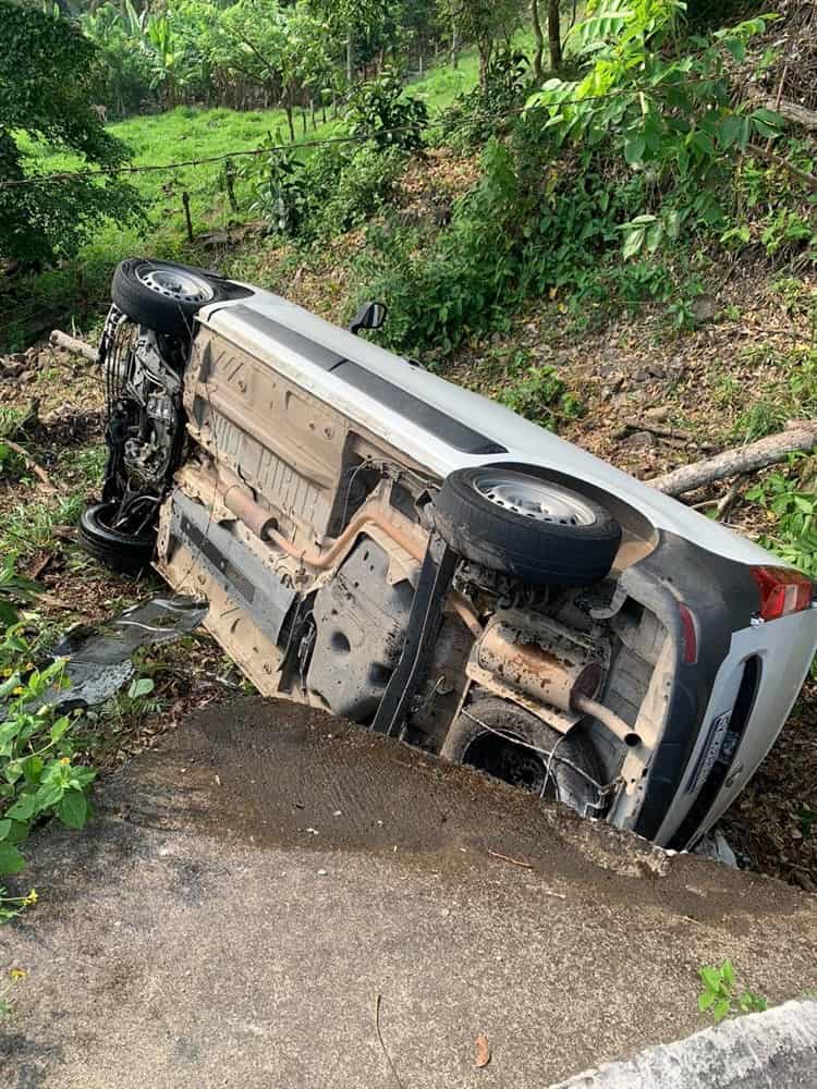 Aparatoso accidente en carretera de Misantla
