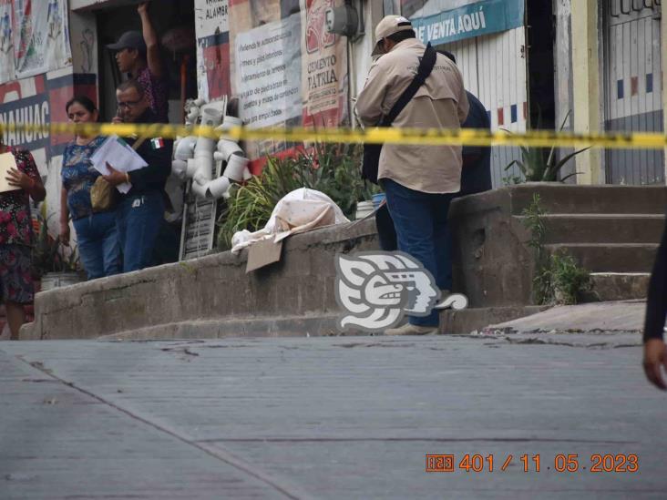 Sexagenario muere de un infarto en la vía pública en Xalapa