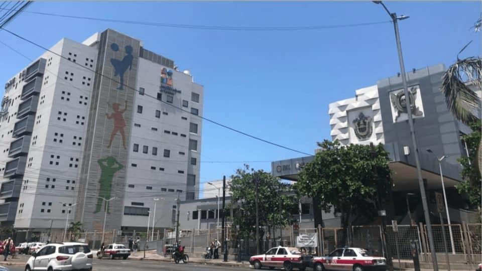 Siguen sin funcionar climas de la Torre Pediátrica y Hospital de Alta Especialidad de Veracruz