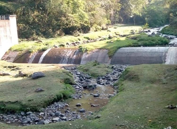 Fuentes de abastecimiento secas y sobrepoblación, principales factores que dejan a Xalapa sin agua