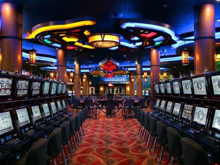 Otorgaron Fox y Creel más de 300 permisos a casinos: Adán Augusto