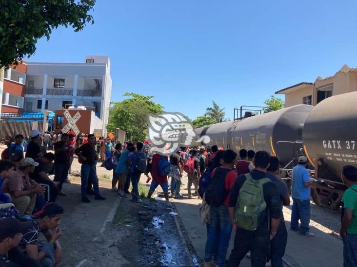 En Coatzacoalcos, piden otorgar pases transitorios a migrantes