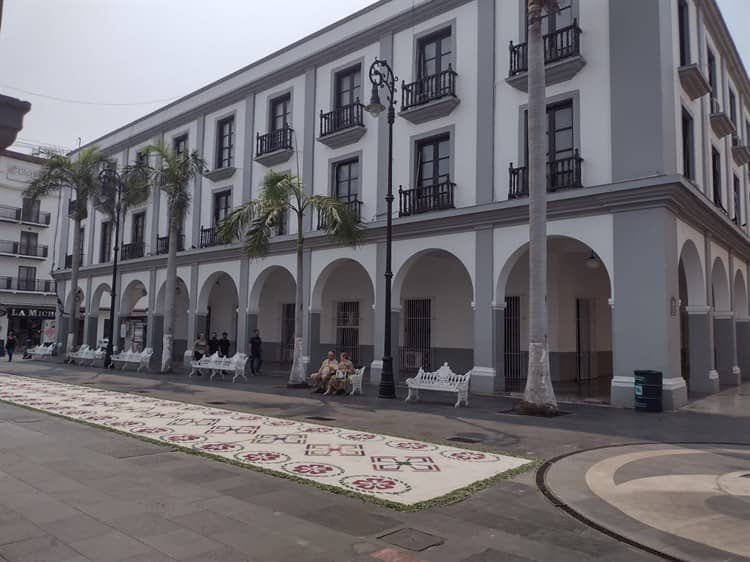 Exhiben tapetes monumentales de aserrín en Veracruz (+Video)