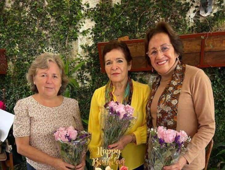 Edith López, Rosario López y Argy Pérez festejan en su día