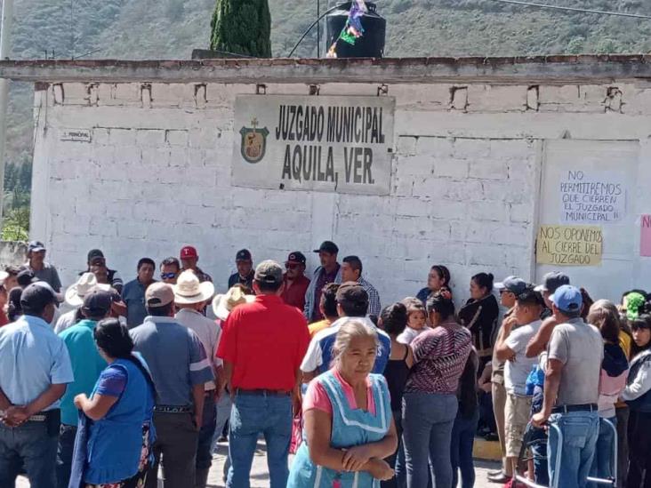 En Aquila, pobladores protestan contra cierre de juzgado