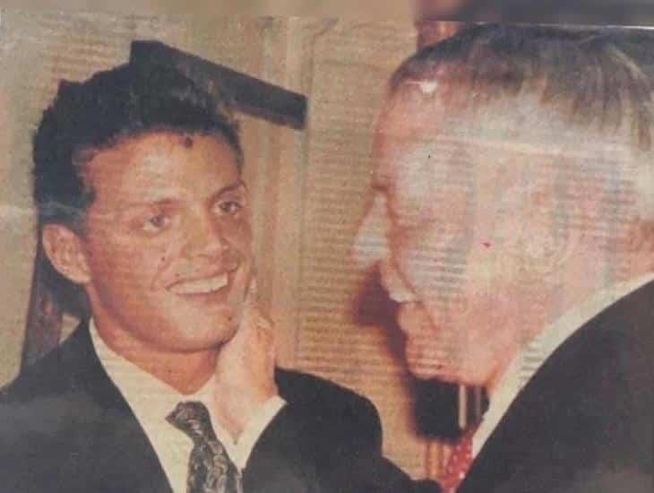 Luis Miguel muestra emotiva carta que escribió para Frank Sinatra en 1996