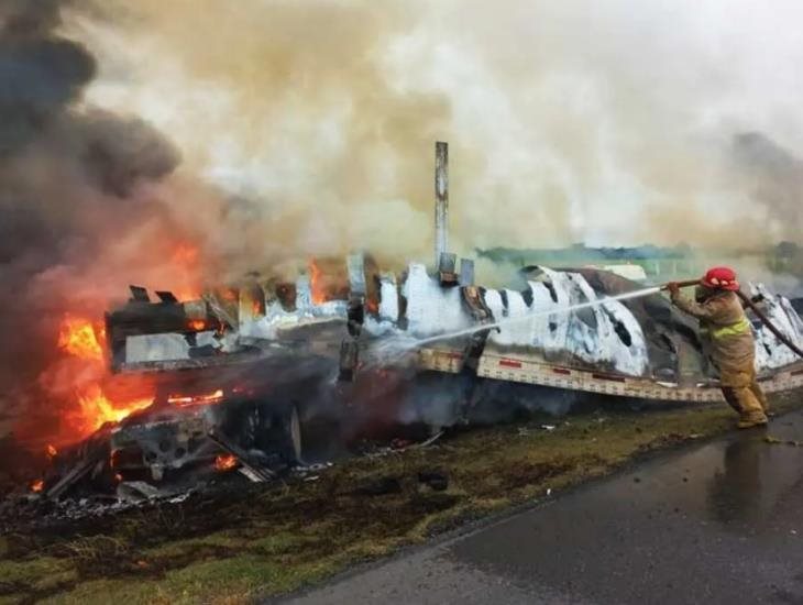 Serían 27 los fallecidos en choque de tráiler y camioneta en Tamaulipas