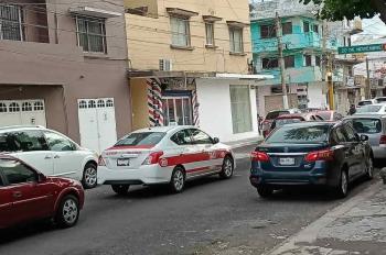 Amenazan con bloquear calles por cortes de luz en colonia Centro de Veracruz