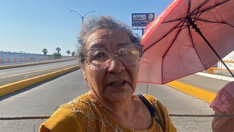 Vecinos bloquean puente Allende en Veracruz (+Video)